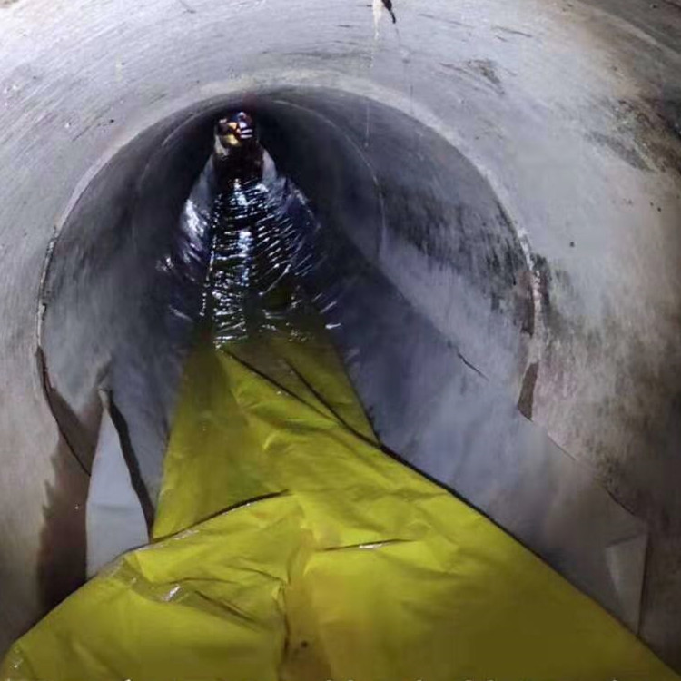 清河门管道紫外光固化修复