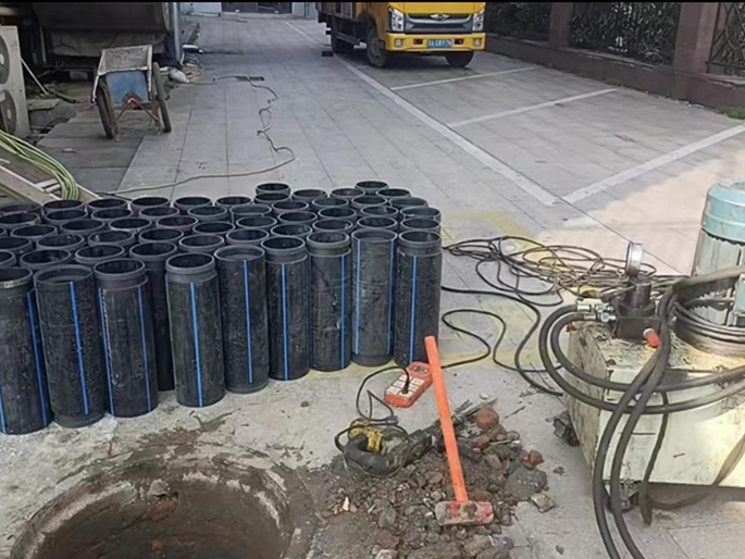 清河门PE置换管厂家 DN315置换管 非开挖管短管置换
